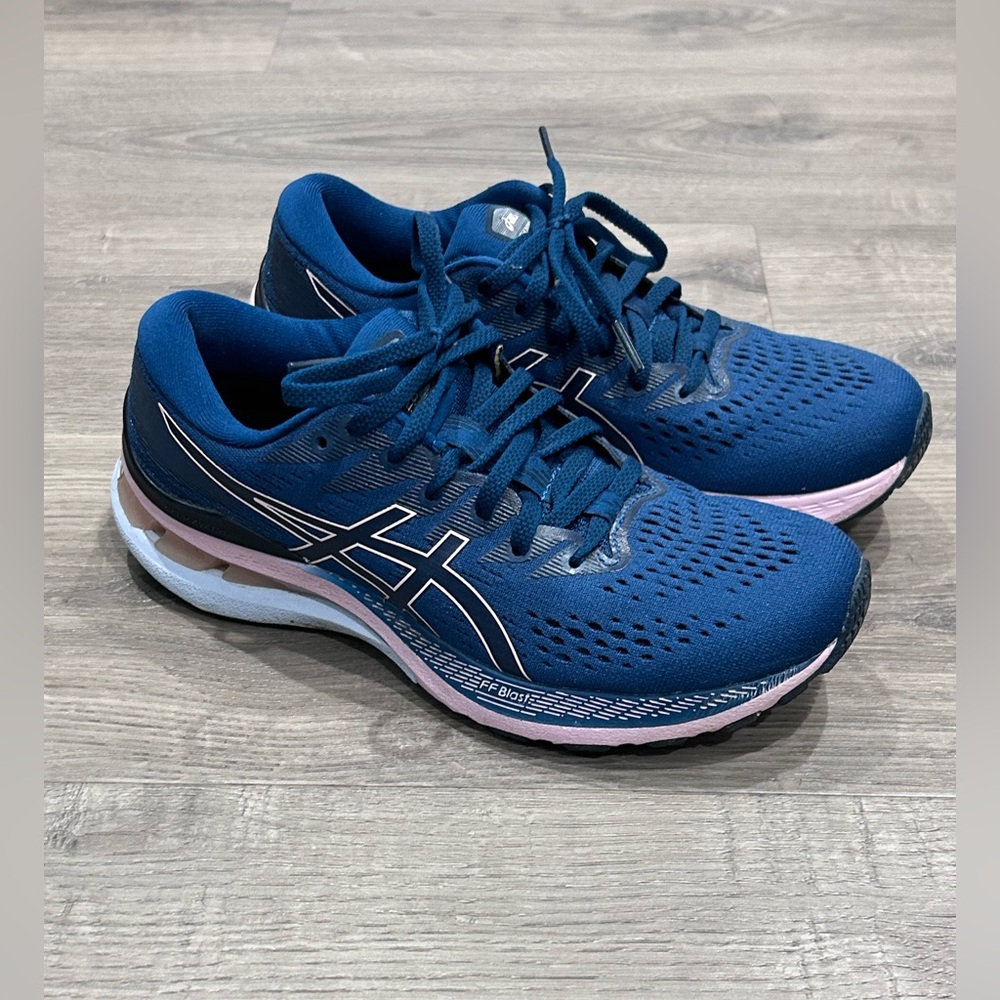 ❥𝙖𝙨𝙞𝙘𝙨: Women's Gel-Kayano 28 - Mako Blue Barely Rose - Picture 7 of 16